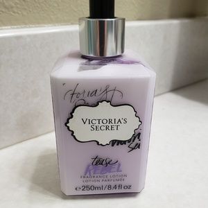 VS Tease Rebel lotion